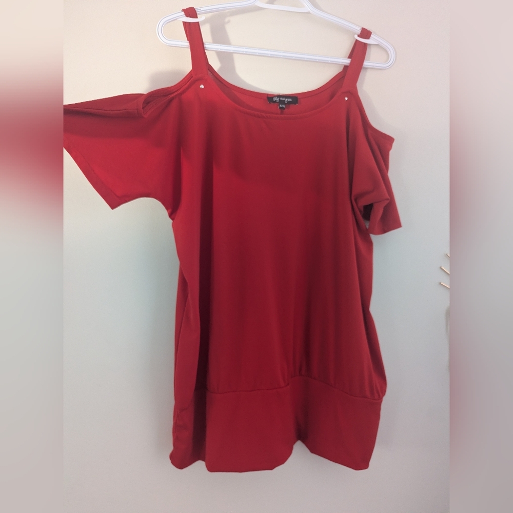 Elegant Red Cold Shoulder Blouse In Excellent Condition